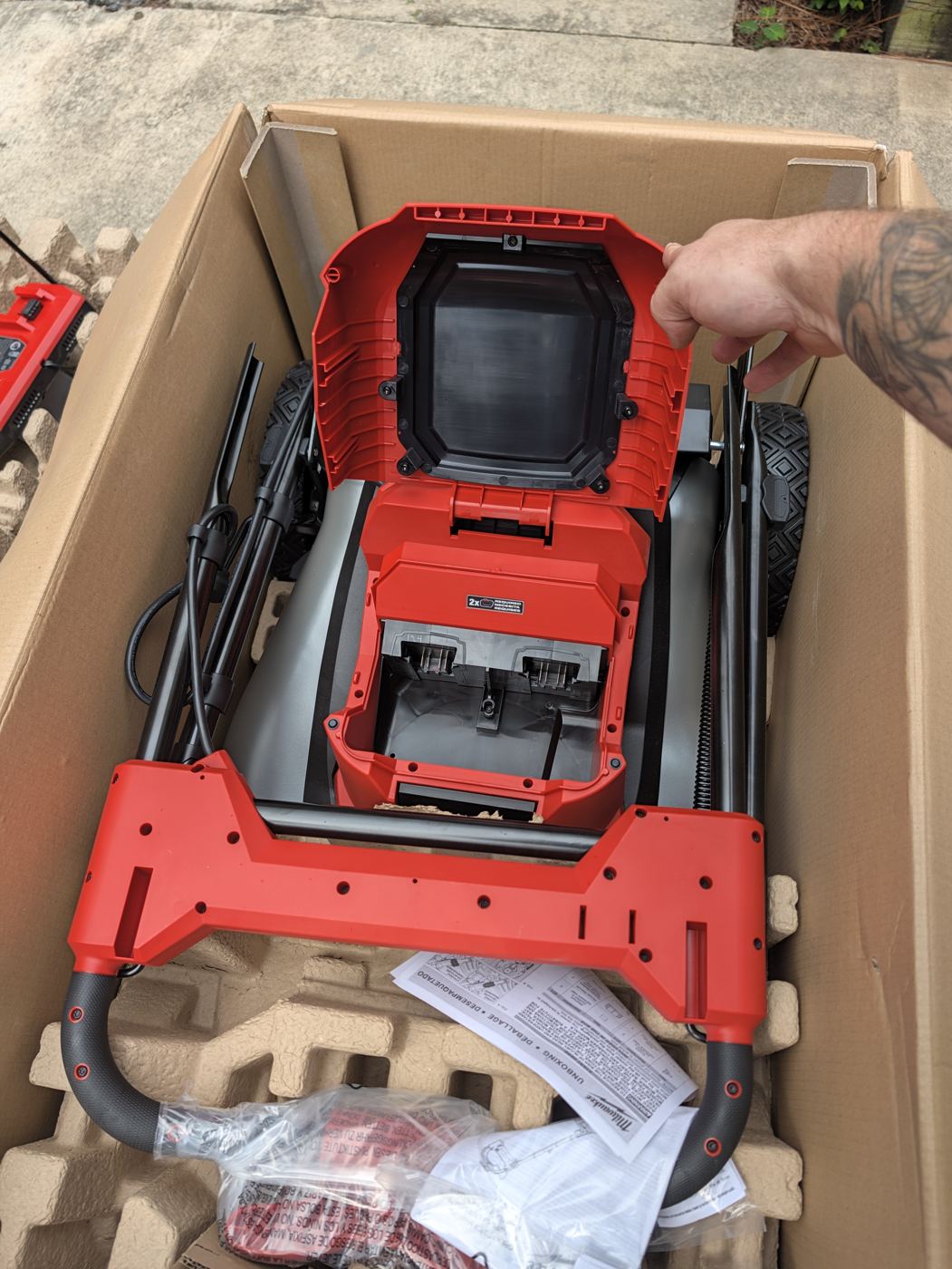 Milwaukee M18 FUEL mower A, unboxed - photo 2